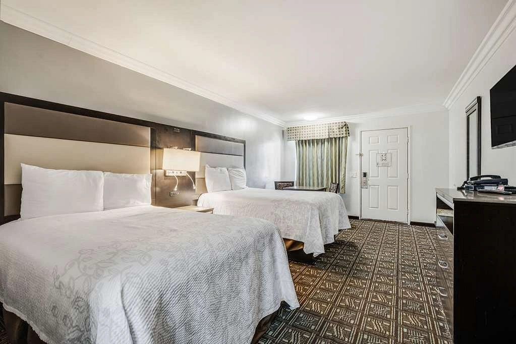 Rodeway Inn Temecula guestroom — original prior-listing photograph